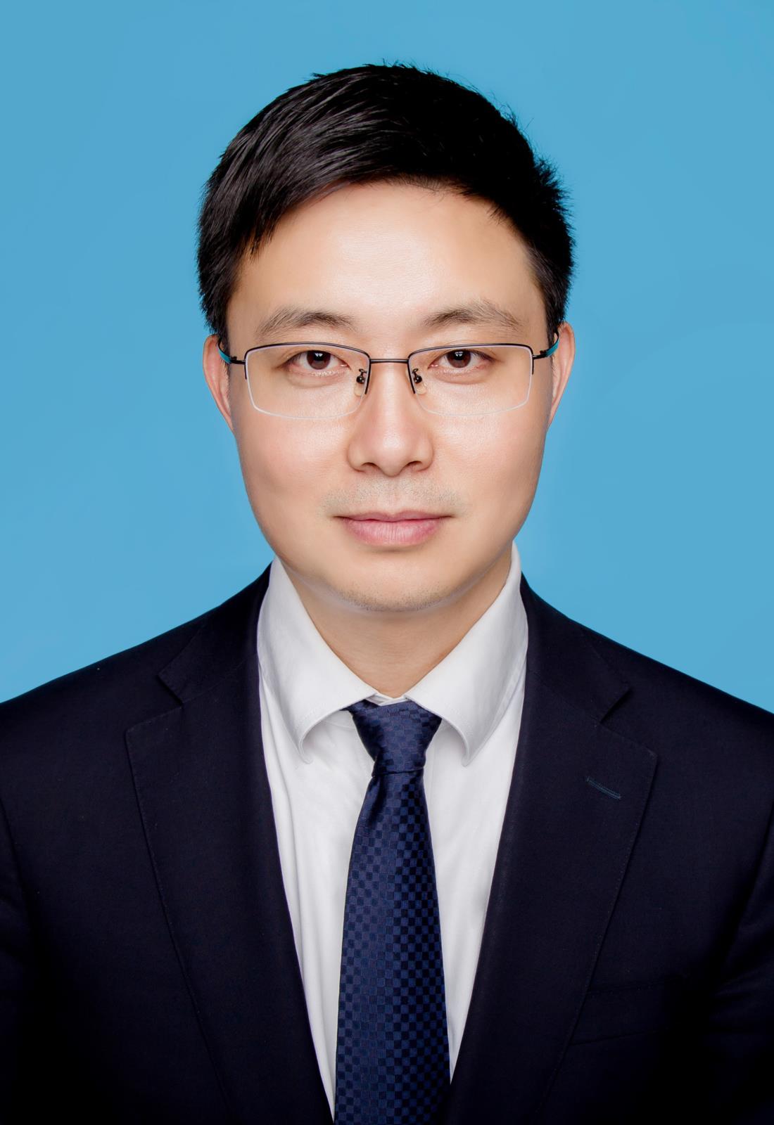 徐铁.jpg 徐铁.jpg